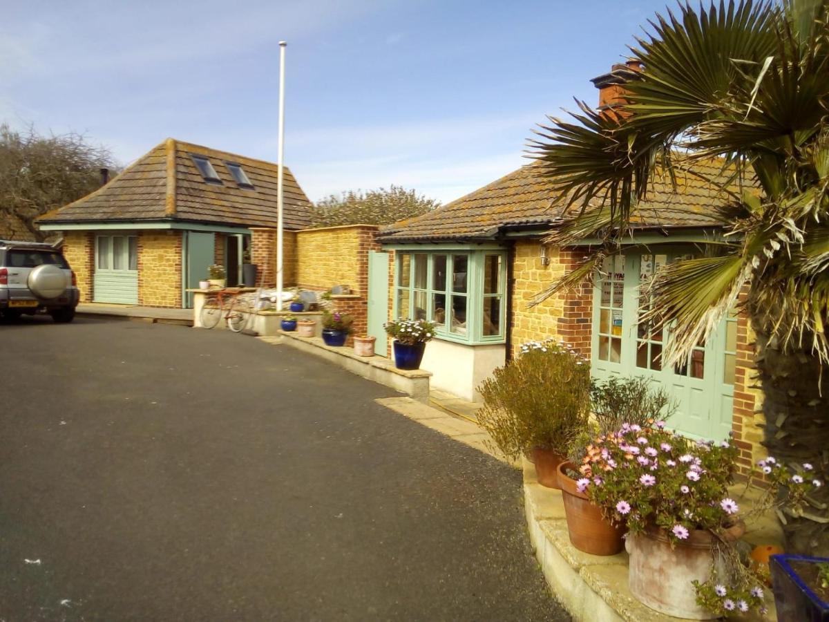 Heatherbell Cottage Guest Accommodation West Bay Exterior photo